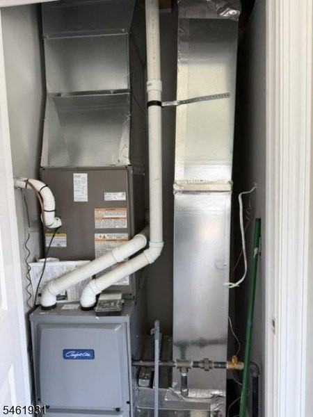 167 Linden Ave 1st Fl #1 - Photo 4 of 7