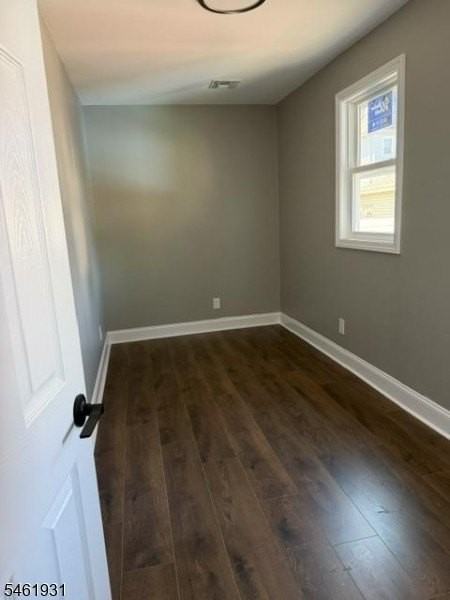 167 Linden Ave 1st Fl #1 - Photo 6 of 7
