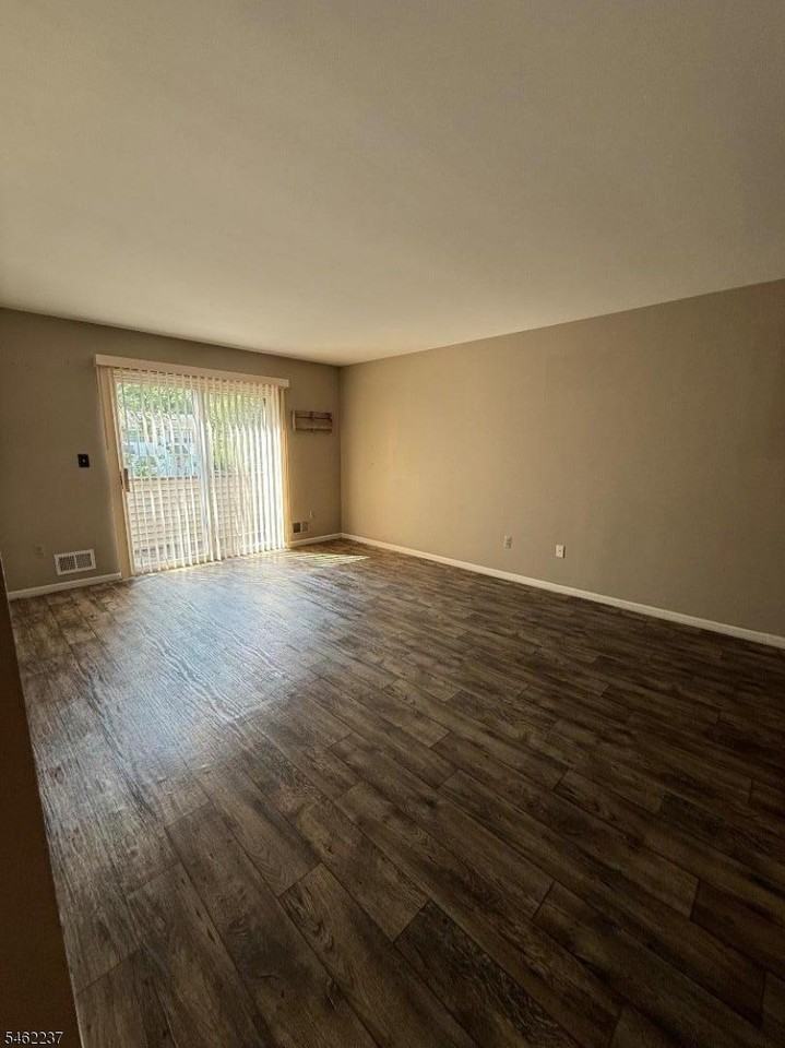 5010 Bryant Dr #10 - Photo 5 of 20