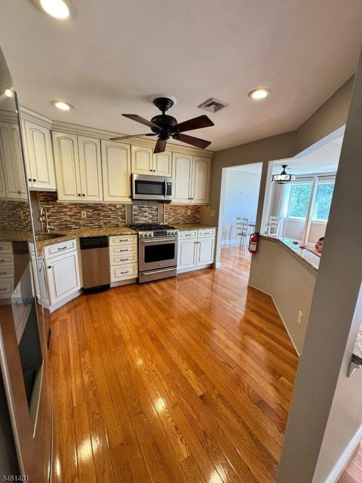 206 Drake Ln - Photo 5 of 31