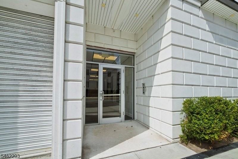226 Morris Ave Apt 111 - Photo 2 of 28