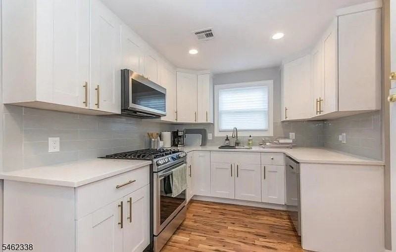 27 Center St - Photo 6 of 16