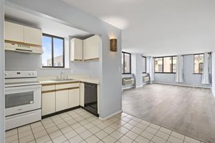 300 Newark St #4I - Photo 1 of 1