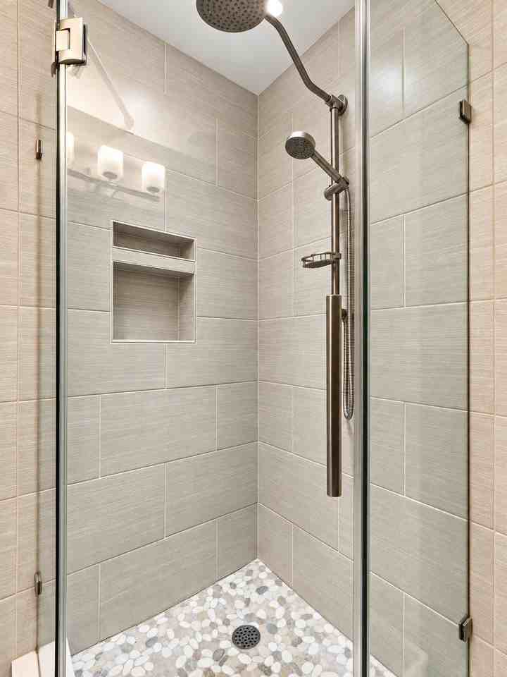 72 Park Ave #3B - Photo 7 of 9