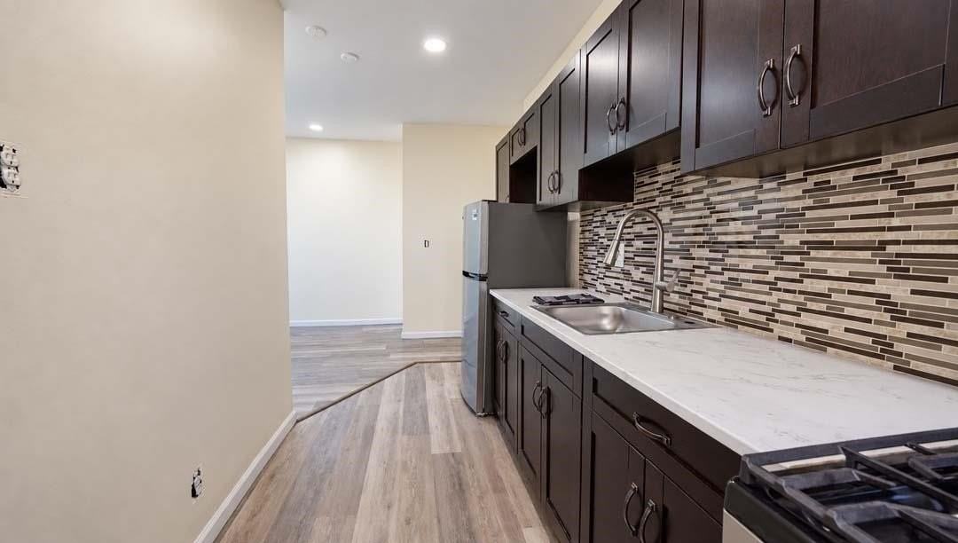 43 Broadway - Photo 7 of 17