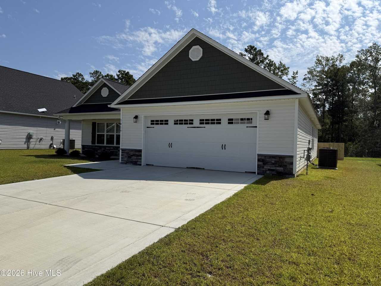 1019 Croaker Ct - Photo 2 of 31