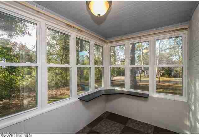 2415 Cherokee Rd - Photo 3 of 16