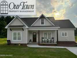 featured image of 3717 Lightwater Ln