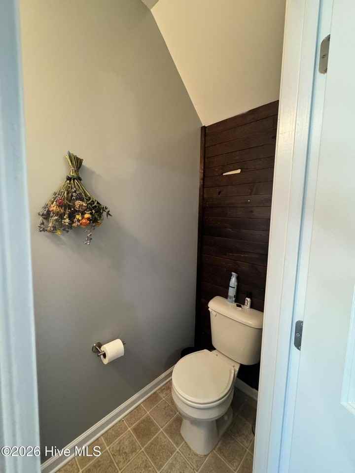 500 Oyster Rock Ln - Photo 5 of 22