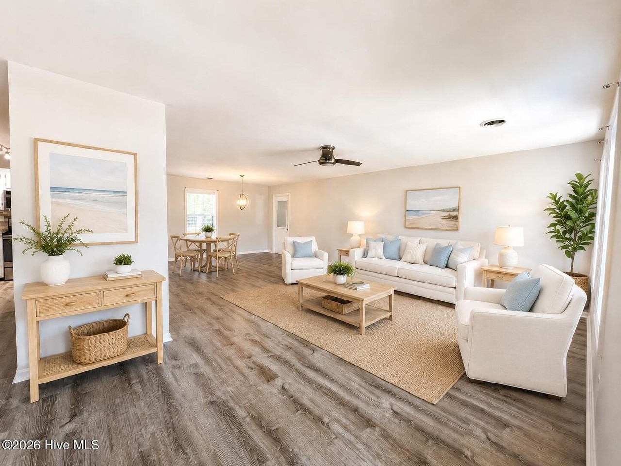 1093 Harbor Dr - Photo 2 of 26