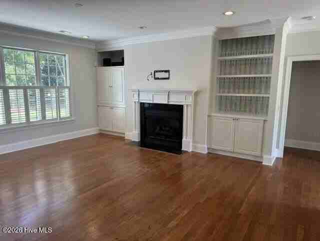 7001 Cayman Ct - Photo 5 of 25