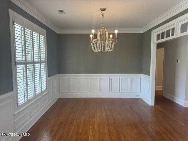 7001 Cayman Ct - Photo 6 of 25