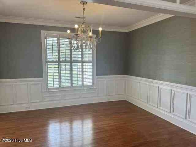 7001 Cayman Ct - Photo 7 of 25