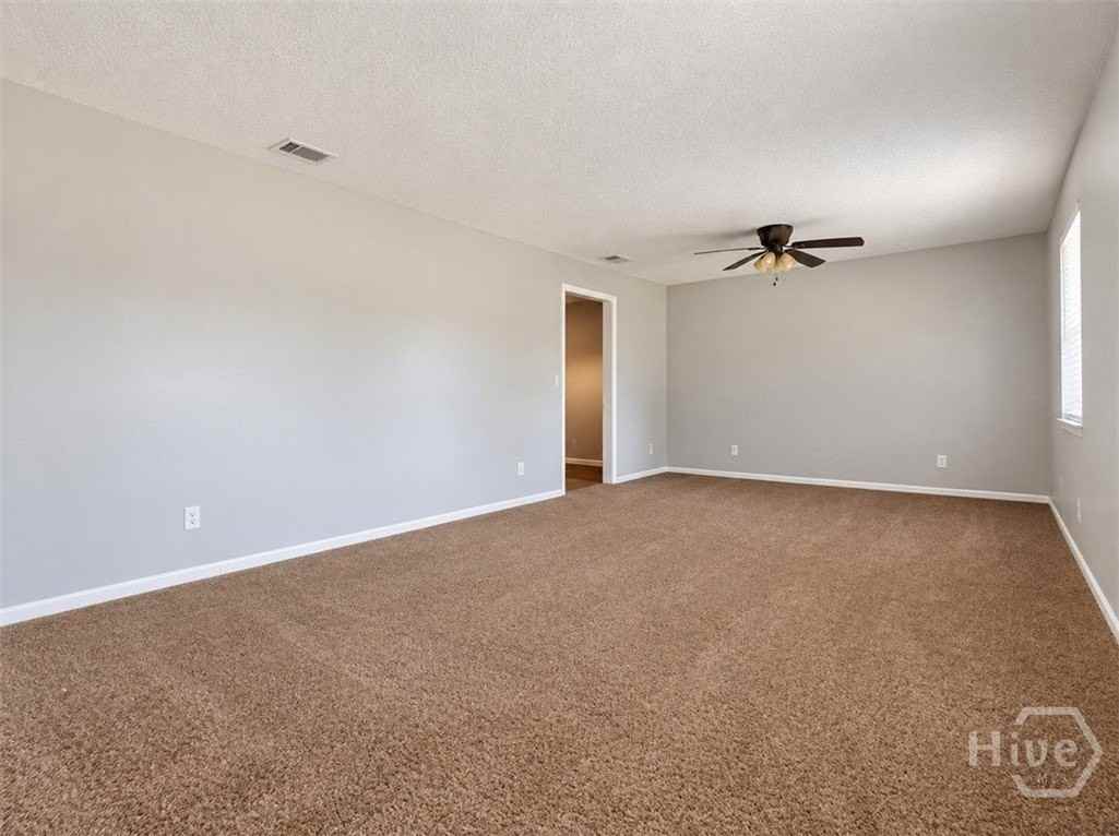 627 Georgia Ave - Photo 4 of 23