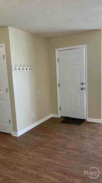 685 Rushing St - Photo 3 of 34