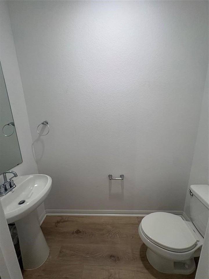 417 Lake Sweetwater Ln - Photo 6 of 44