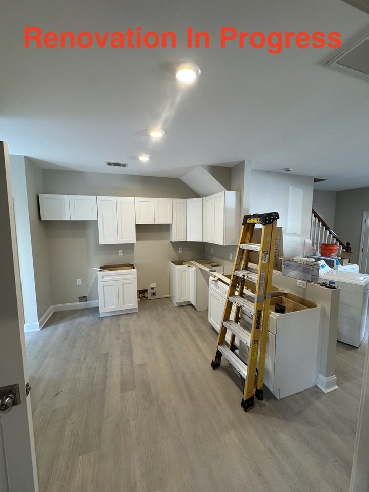 112 Vail Dr #1 - Photo 2 of 5