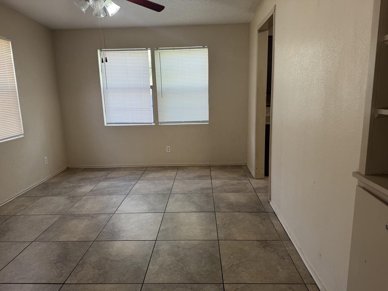 4509 44th St - Photo 7 of 23
