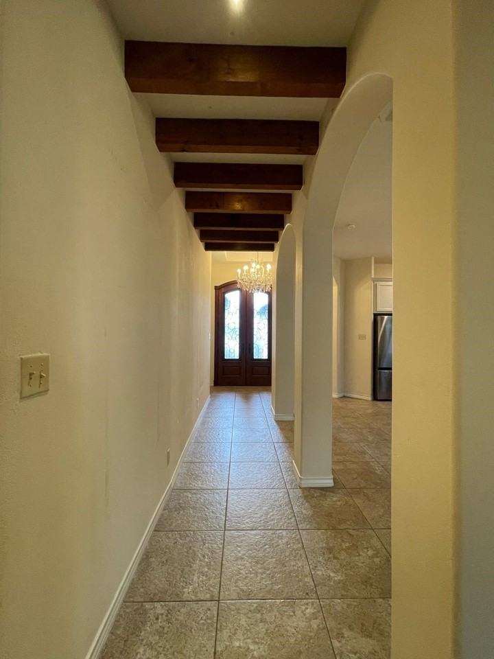 115 Calma Dr - Photo 6 of 20