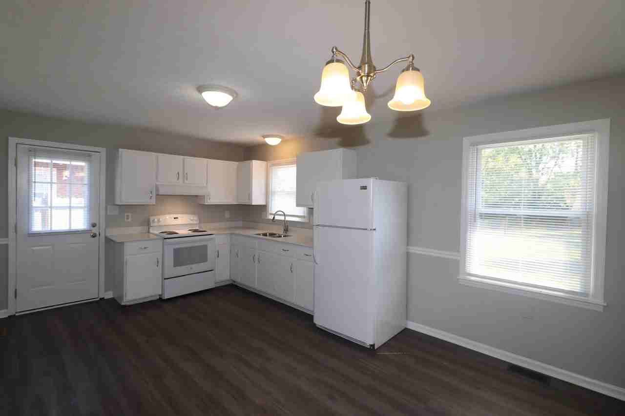 318 Laurel Ln - Photo 6 of 19