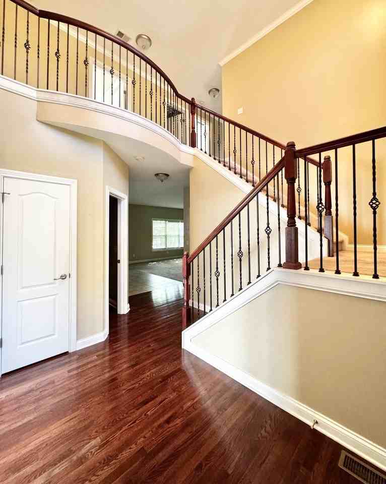 3020 Blackford Pkwy - Photo 3 of 49