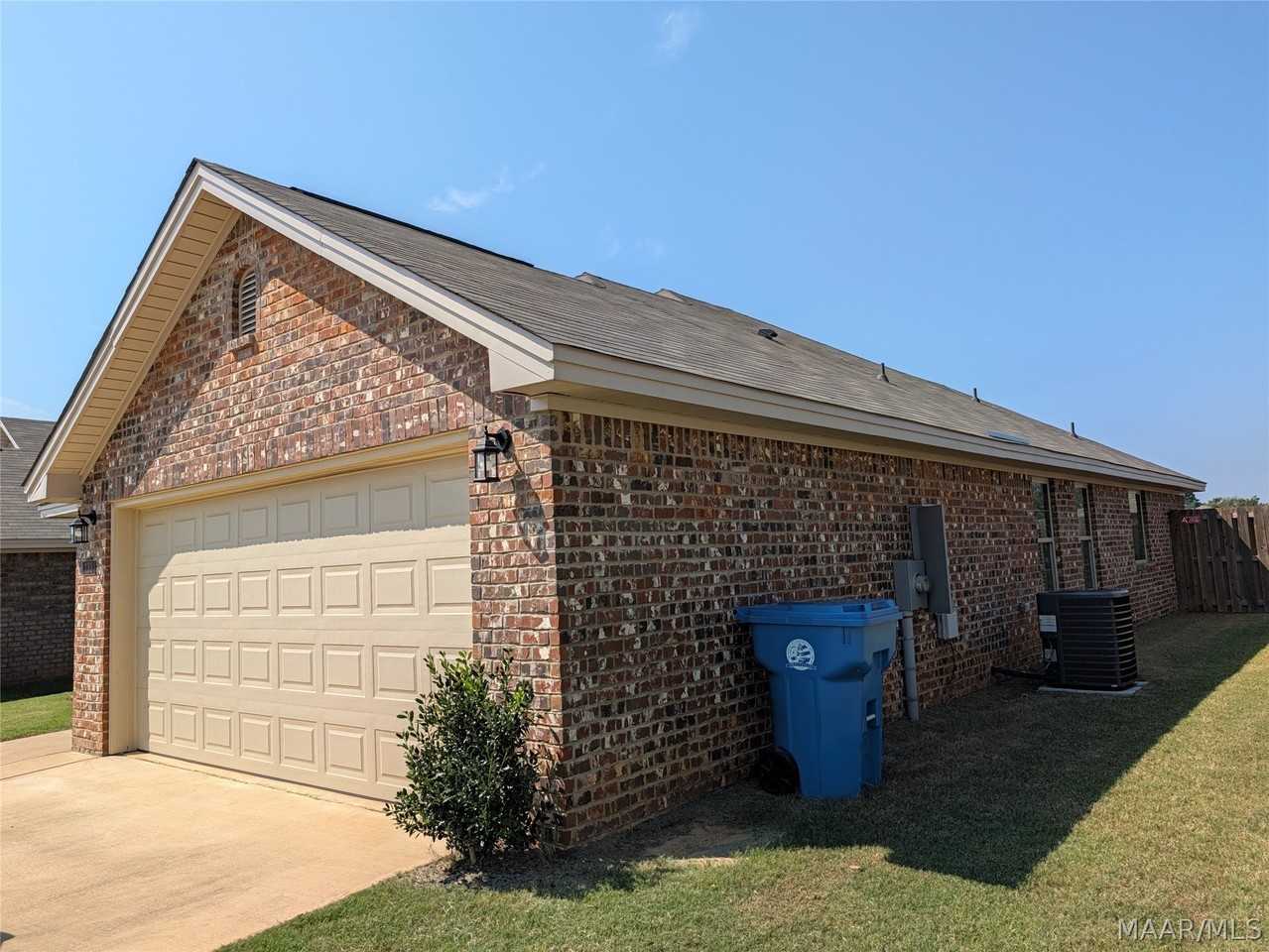 133 Dawsons Mill Dr - Photo 3 of 50