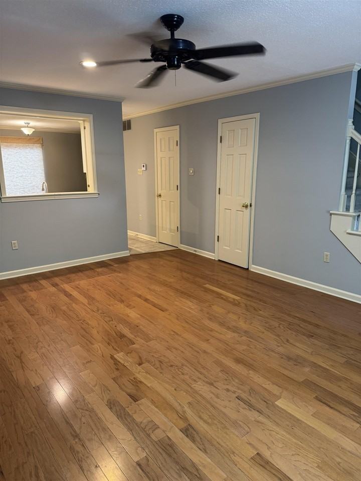 74 N Mclean Blvd #74 - Photo 3 of 11