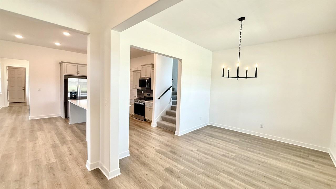 5695 Pleasant Park Pl - Photo 6 of 28