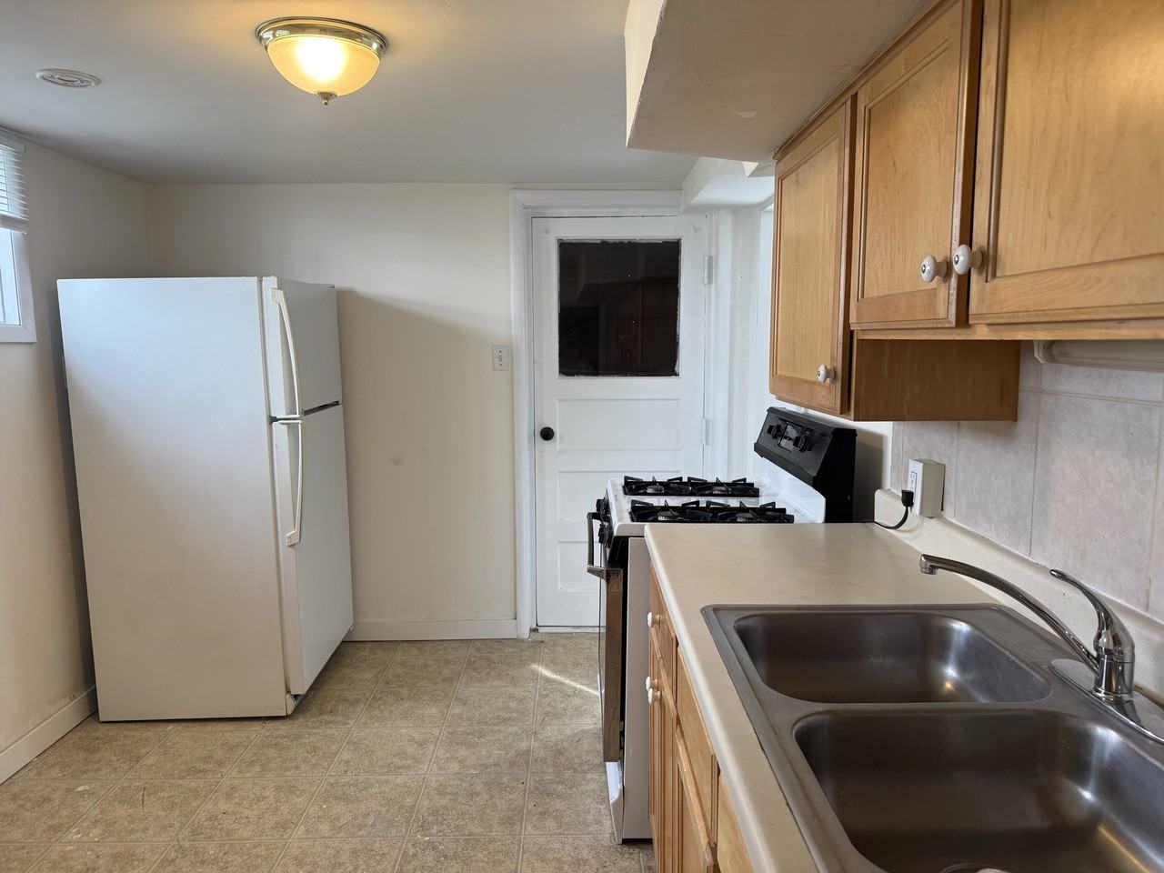 442 North 200 East - Photo 4 of 6