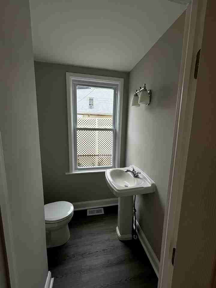 426 Middlesex St #1 - Photo 4 of 11