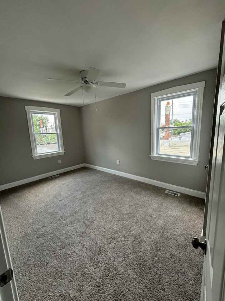 426 Middlesex St #1 - Photo 6 of 11