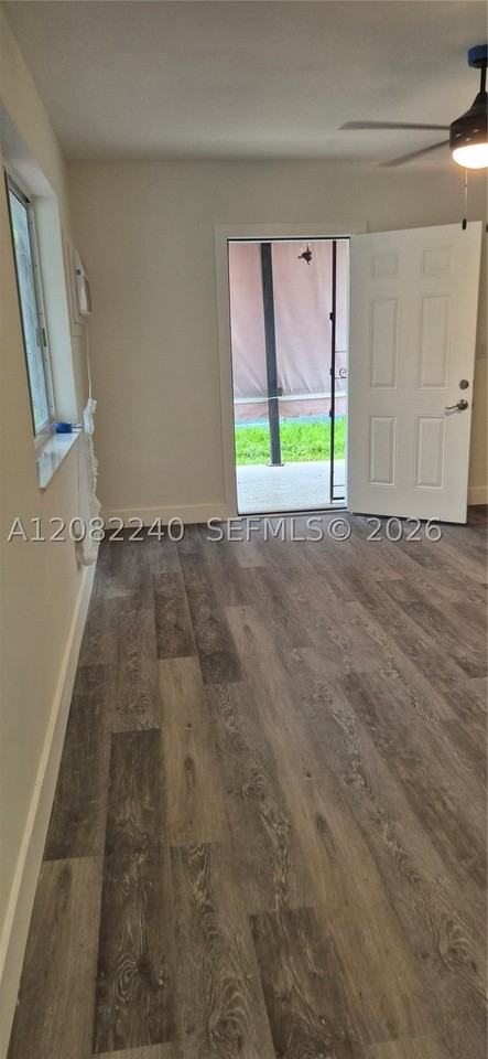 2142 Nw 27th St #2142 - Photo 6 of 10
