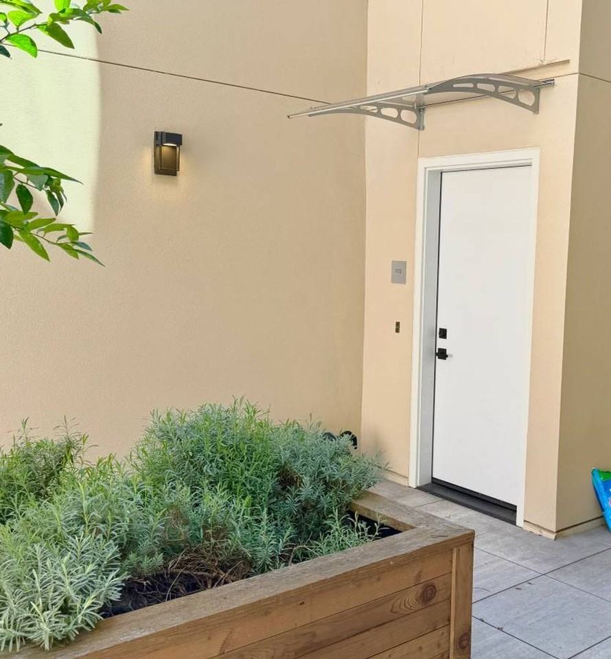 2747 San Pablo Ave #203 - Photo 4 of 22