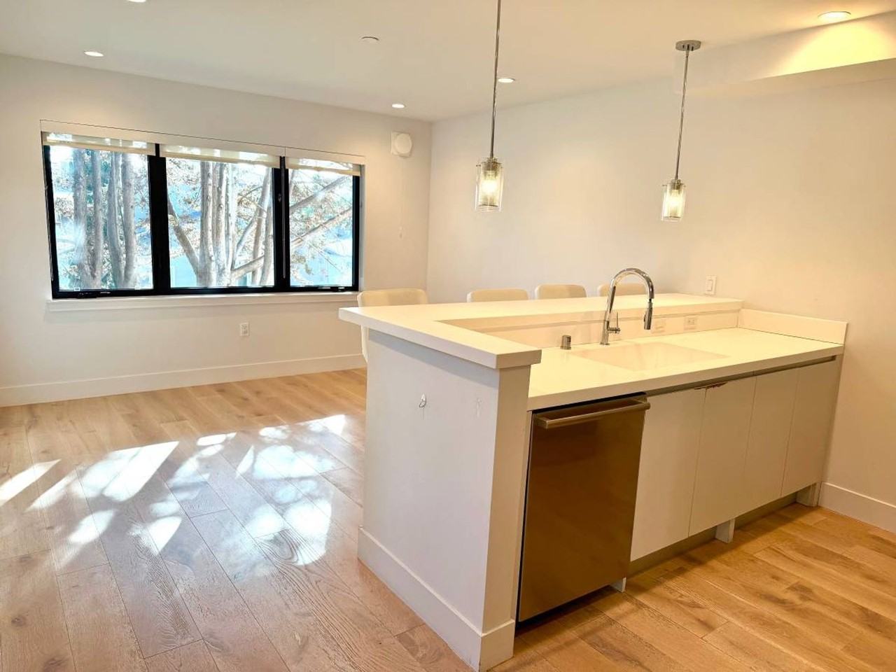 2747 San Pablo Ave #203 - Photo 5 of 22