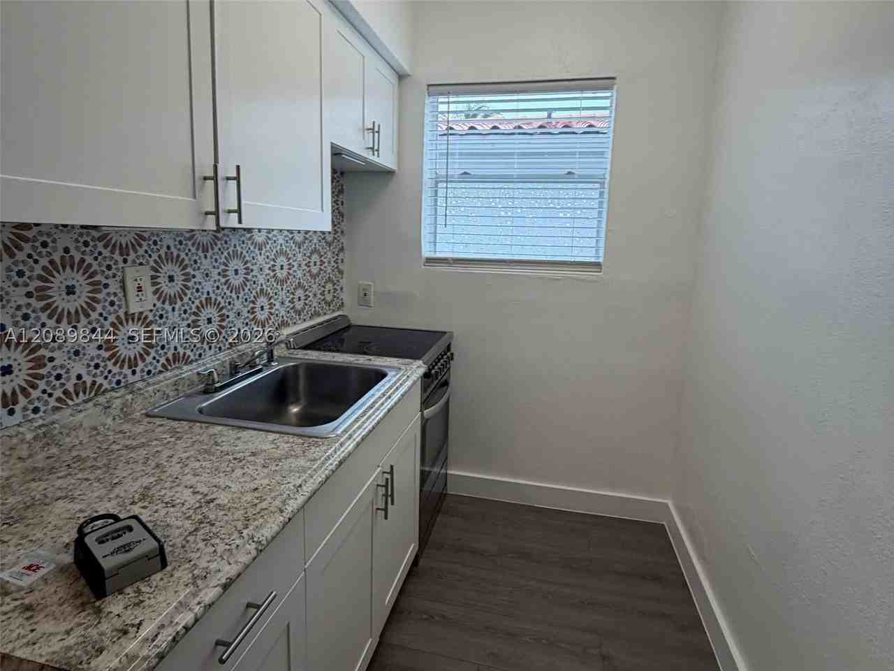 8010 Abbott Ave #5 - Photo 4 of 11