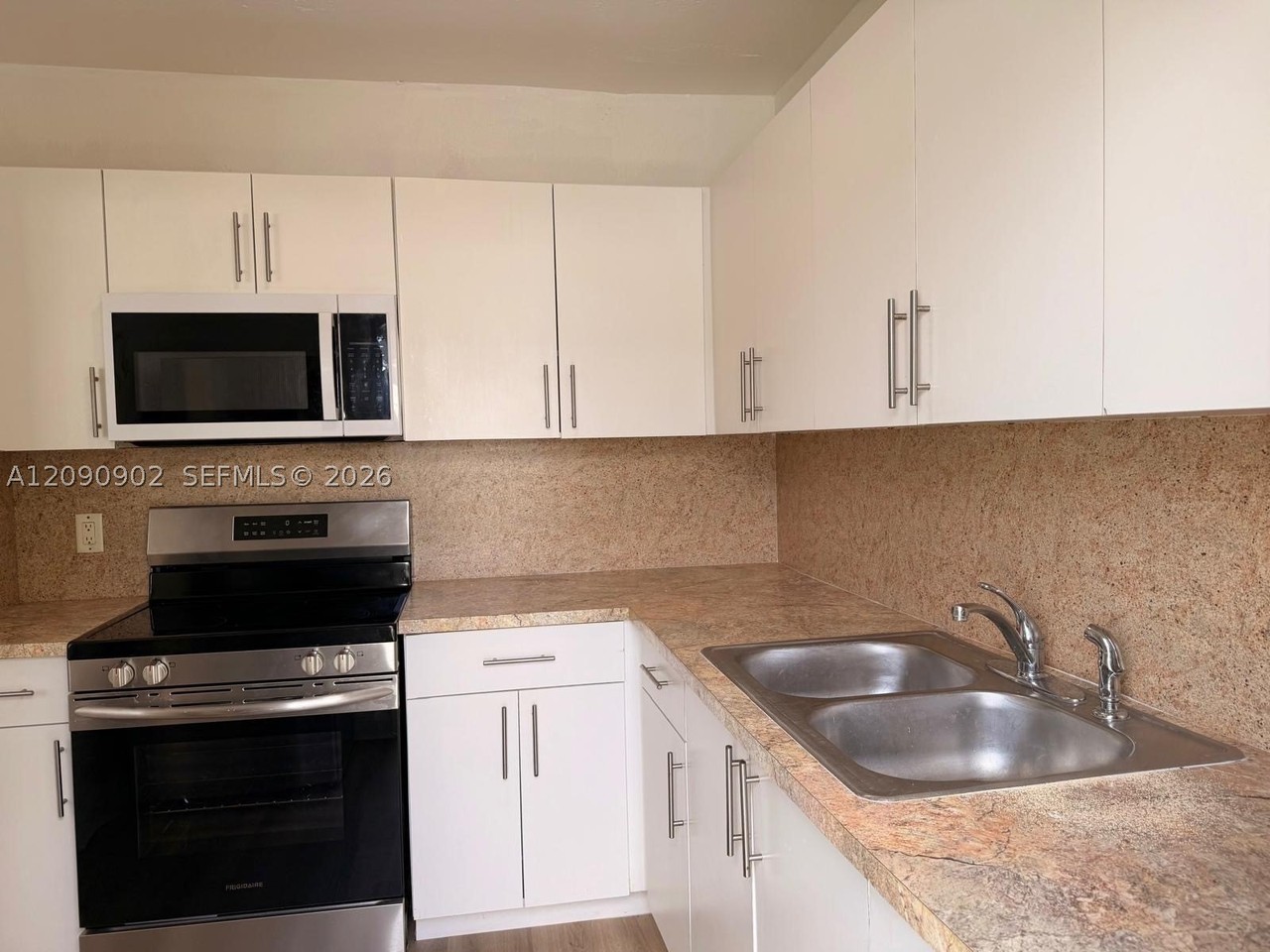 1252 Nw 58th St #1252 - Photo 5 of 13