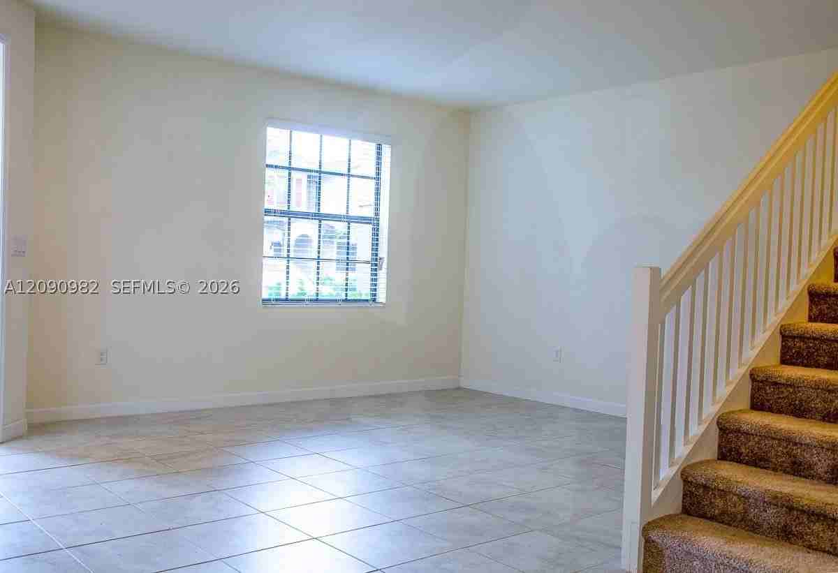11422 Sw 248th Ln - Photo 4 of 22