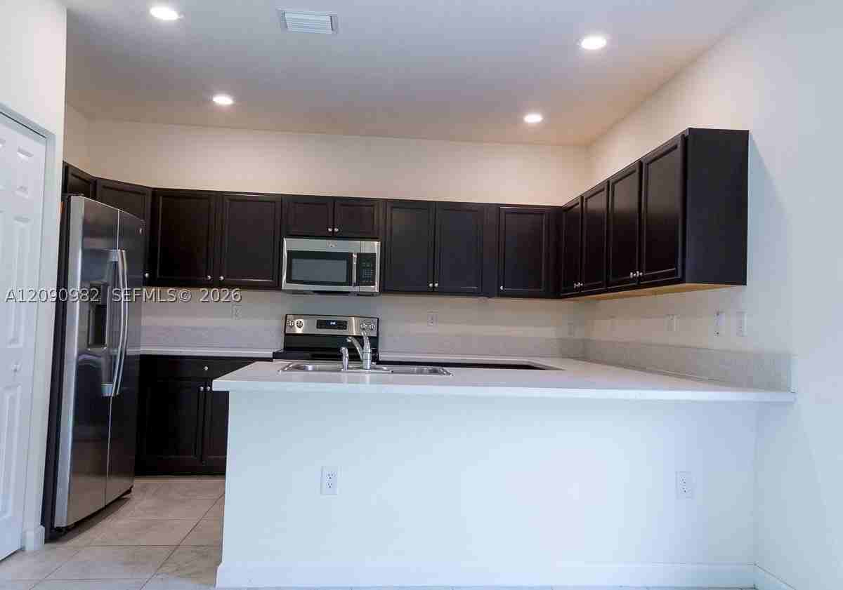 11422 Sw 248th Ln - Photo 5 of 22