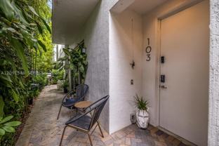 455 Ne 39th St #103 - Photo 1 of 1