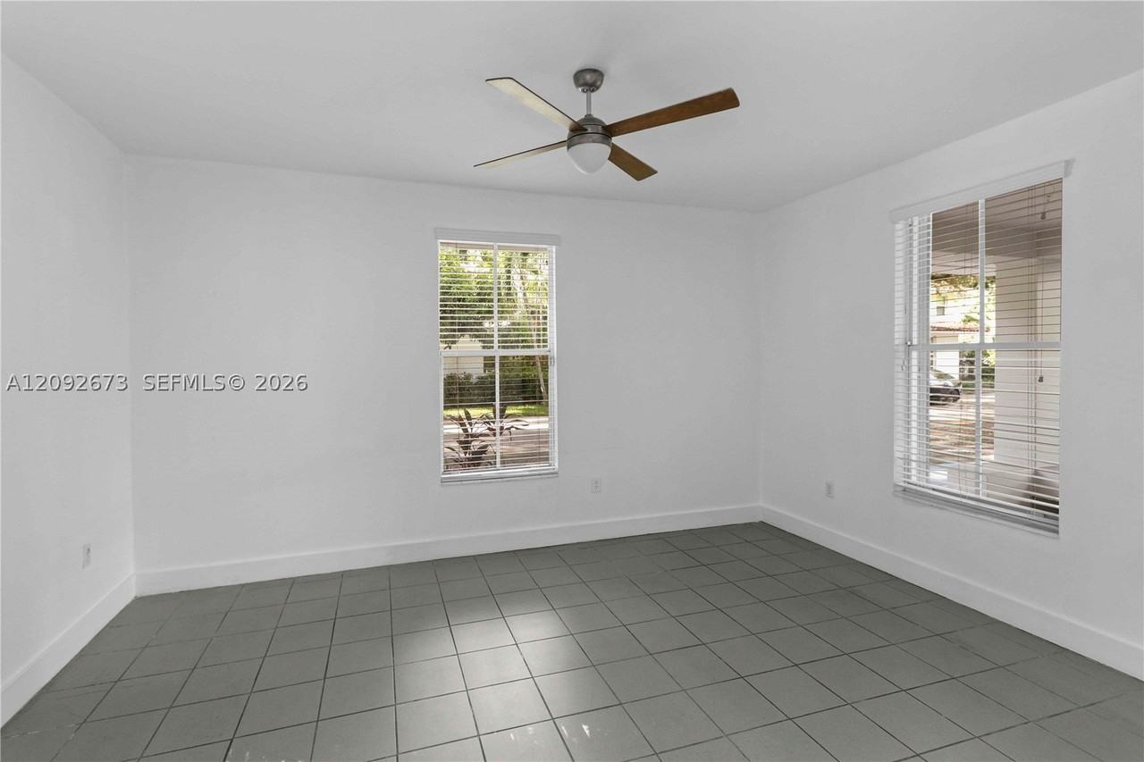 3625 S Douglas Rd #11 - Photo 5 of 23