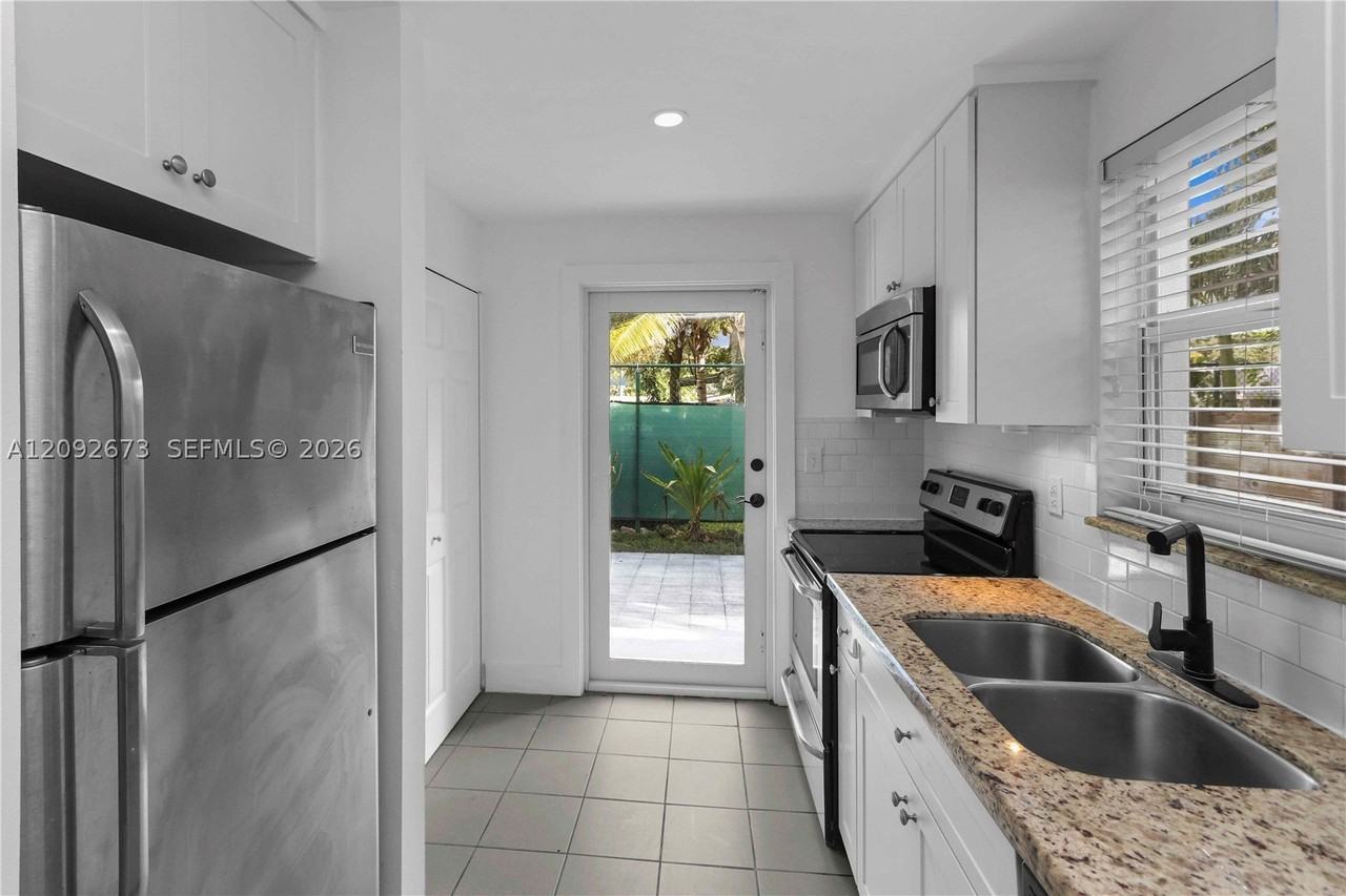 3625 S Douglas Rd #11 - Photo 7 of 23