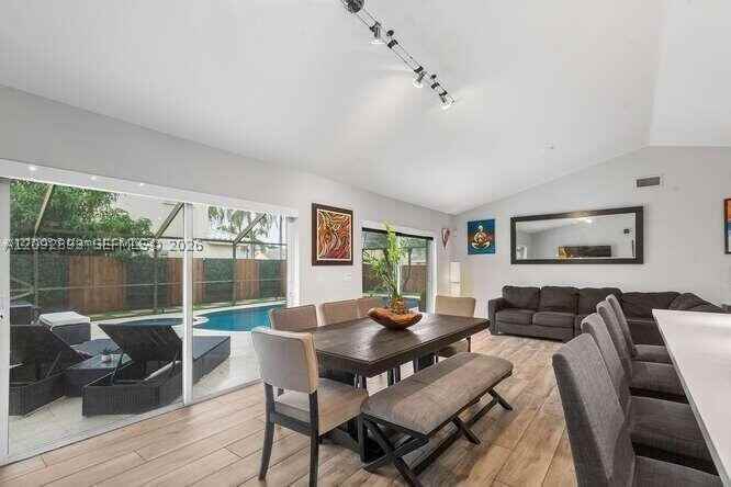 9430 Sw 212th Ter #9430 - Photo 3 of 9