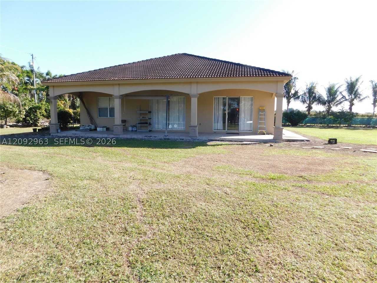 21800 Sw 184th Pl - Photo 4 of 29