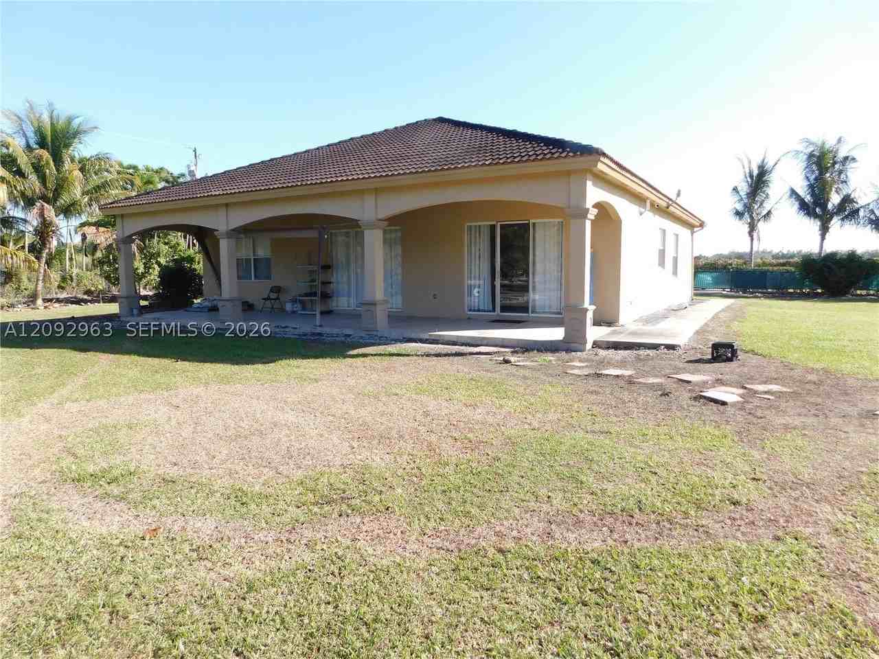21800 Sw 184th Pl - Photo 5 of 29
