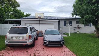 1921 Sw 83rd Ave #1 - Photo 1 of 1