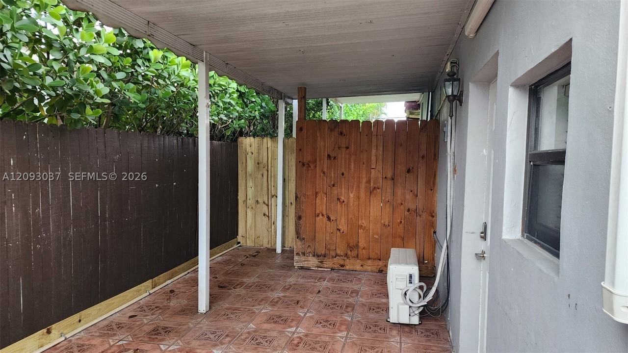1921 Sw 83rd Ave #1 - Photo 2 of 12