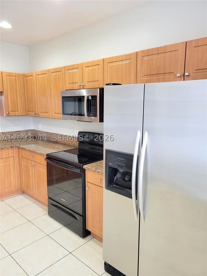 8263 Sw 27th St #102 - Photo 6 of 17