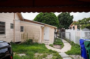 3438 Sw 2nd St #R1 - Photo 1 of 1