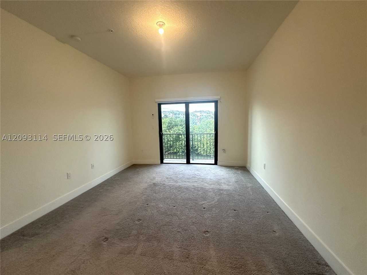 4636 Nw 84th Ave #19 - Photo 6 of 17