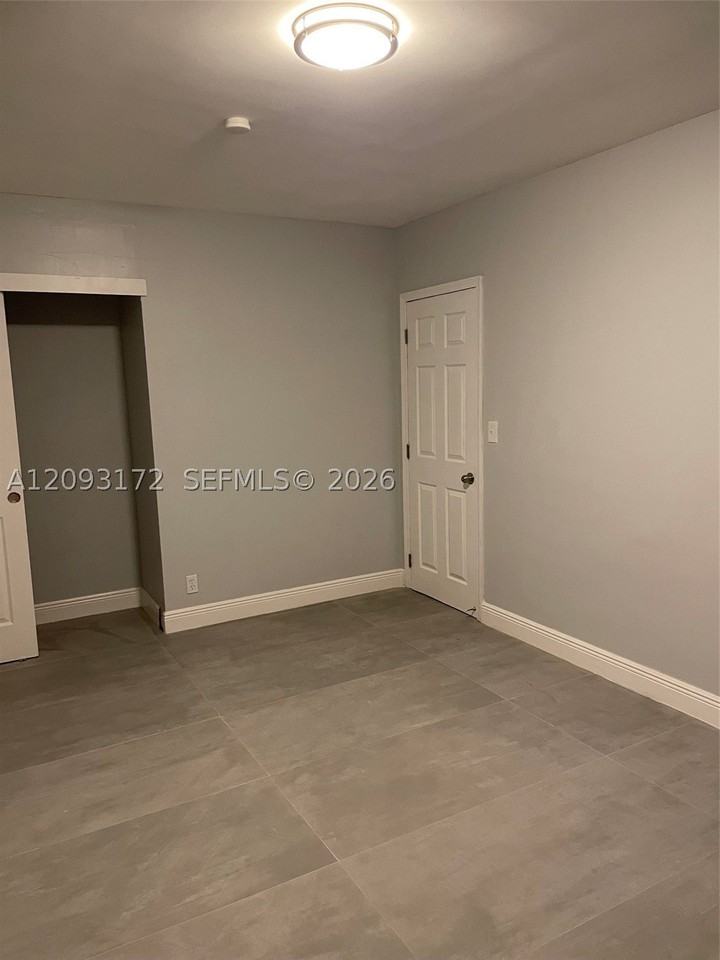 500 Nw 31st Ave #0 - Photo 5 of 46